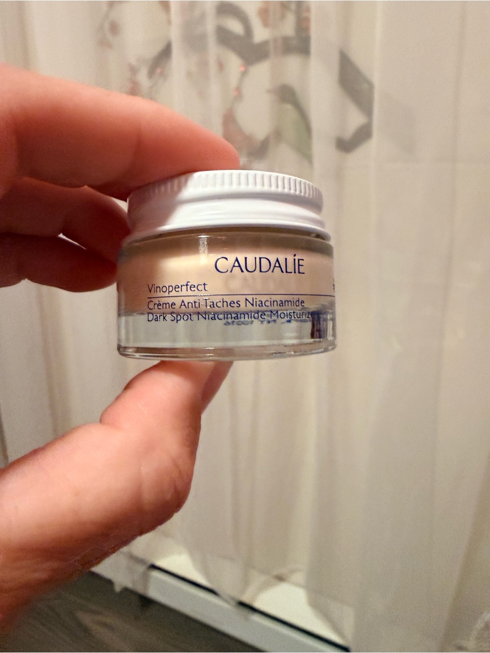 Caudalie Gift Set - brightening routine essentials - Picture 5 of 11